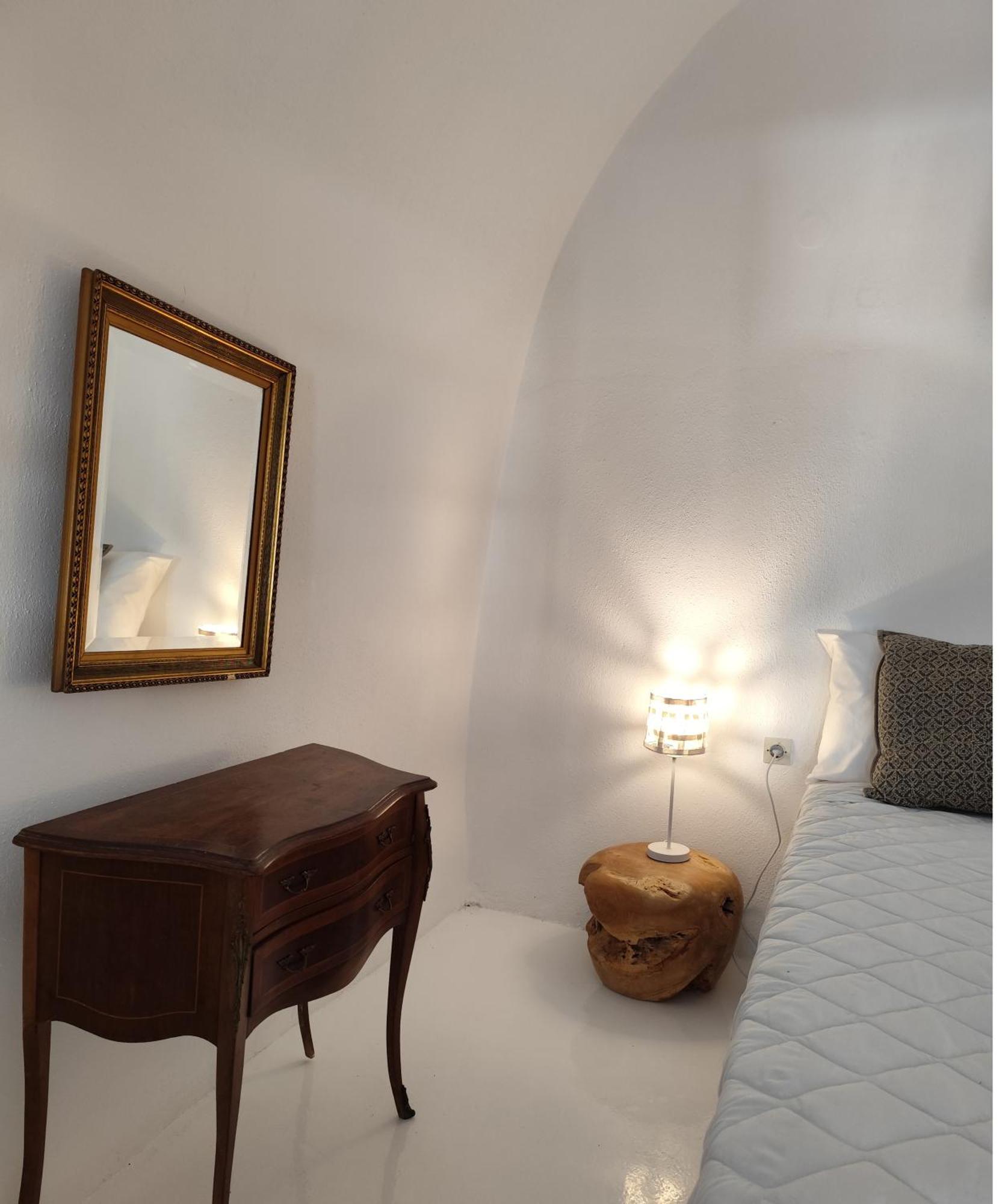The Magic Luxury Cave Suites Vóthon Exterior foto